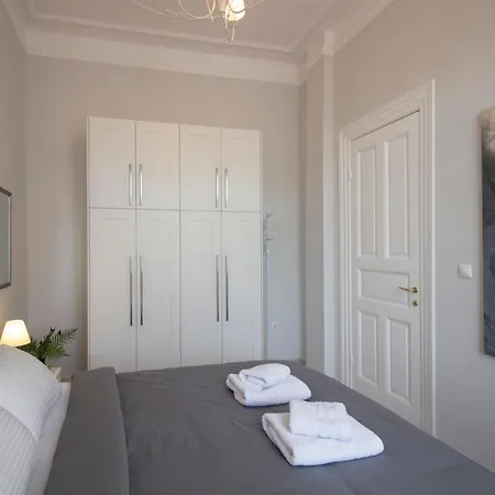 Apartment Incitybnb - Vista Neoclassical Master *